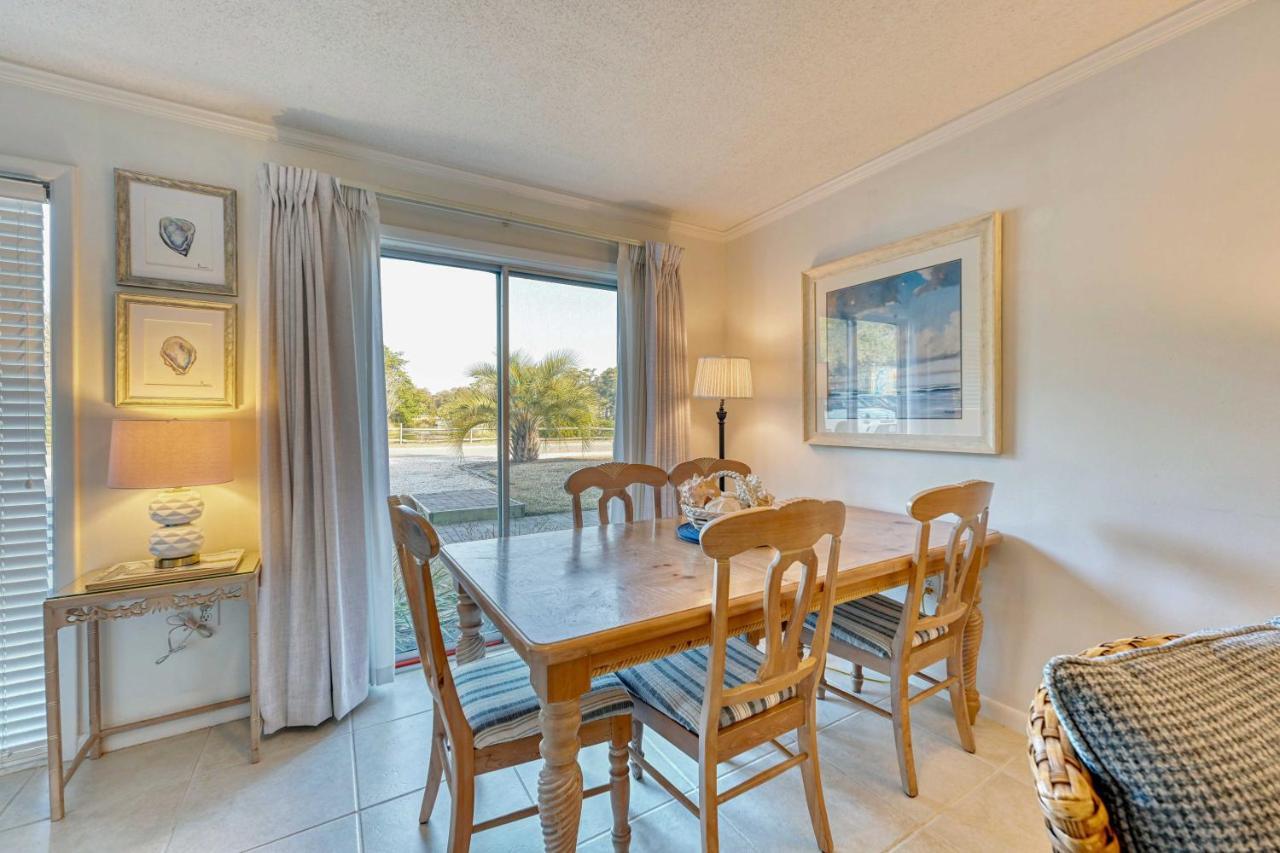Myrtle Beach Abode With Seasonal Pool And Lake View! Villa Kültér fotó